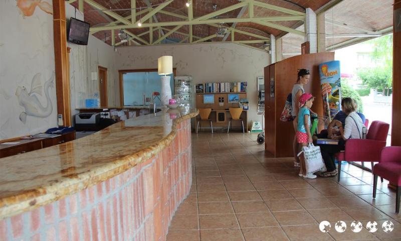 Voramar Cambrils Hotel Buitenkant foto
